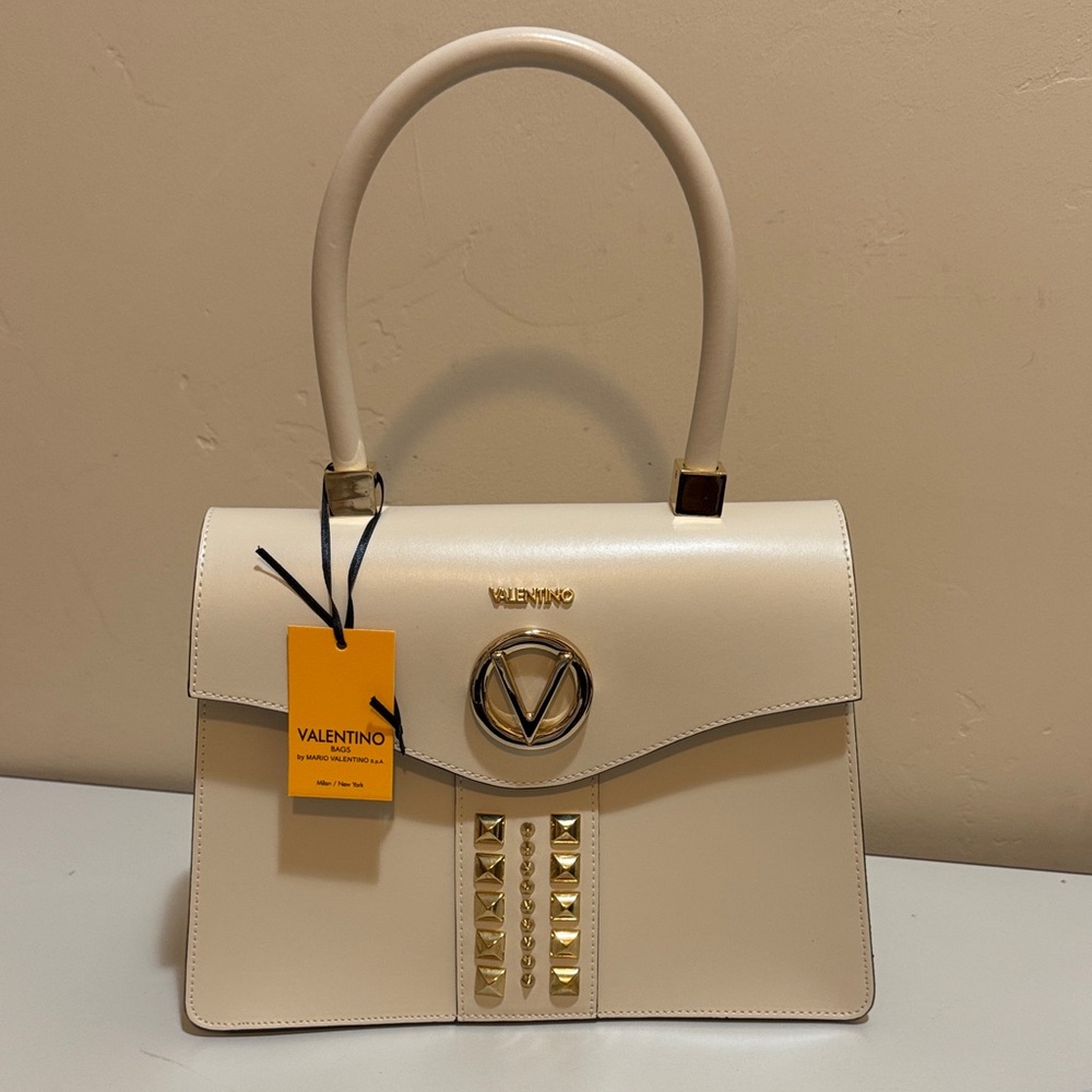 Valentino✨ Melanie Soave
Studded Bag by Mario Valentino